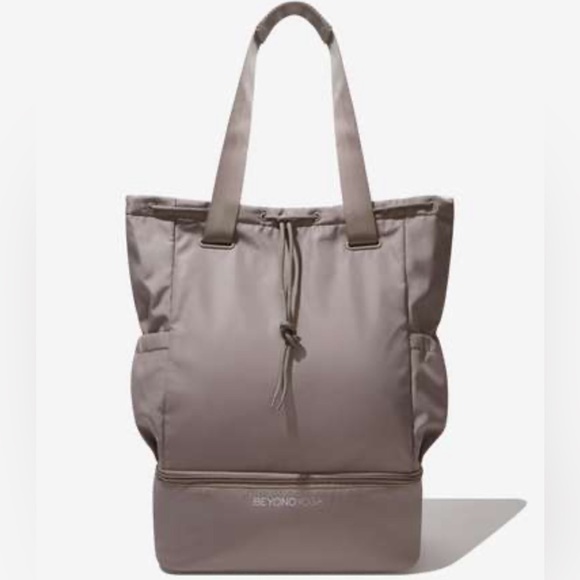 NWT BEYOND YOGA Convertible Gym Bag - Picture 2 of 10